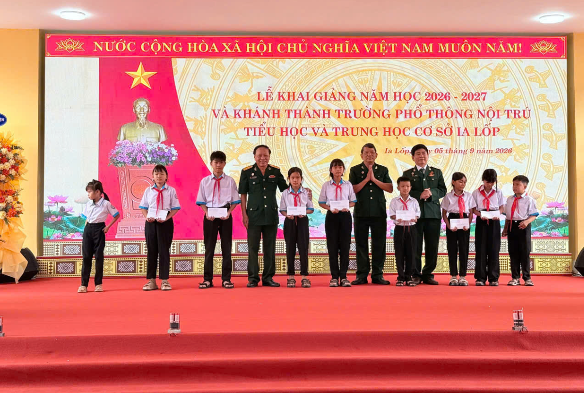 Sơn, Hồng, Mạnh